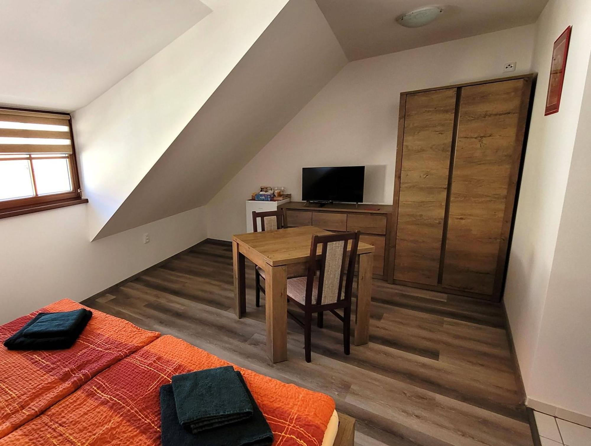 Penzion A Wellness U Trebonske Madony Exterior foto